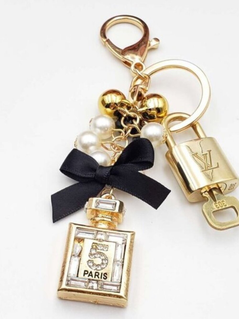 Authentic Louis Vuitton Gold Lock 🔒 Keychain Bag Unbranded N5 Bottle Charm LV - Picture 2 of 10